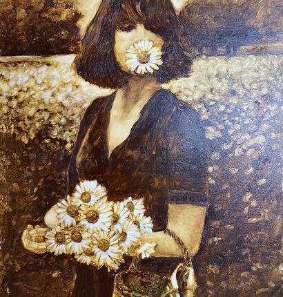 The lady with camomiles